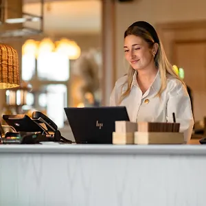 4* Отель Grand Joanne